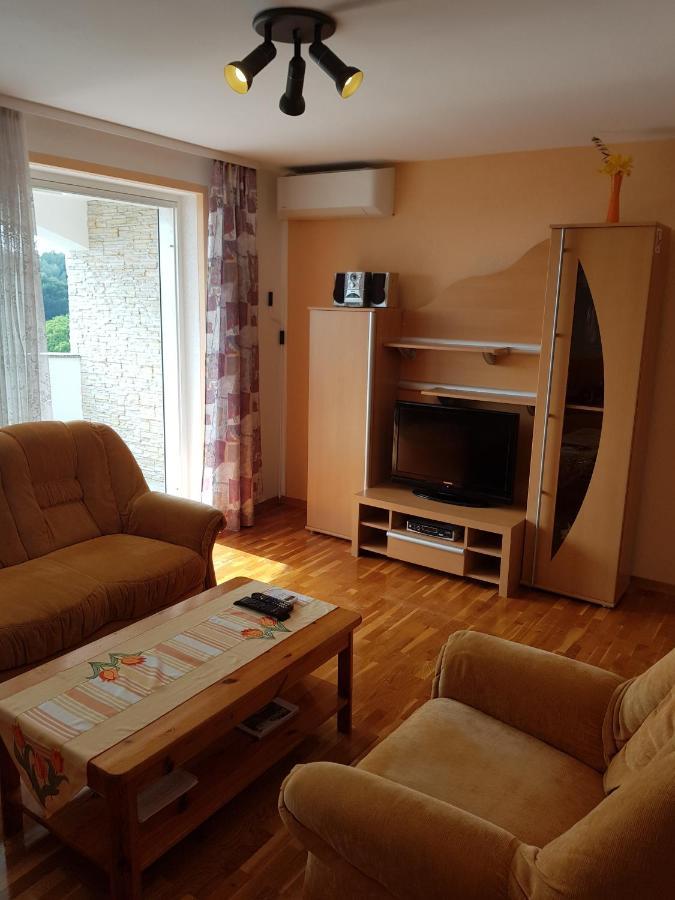 Apartmani Krajnovic Фажана Екстер'єр фото