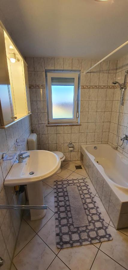 Apartmani Krajnovic Фажана Екстер'єр фото