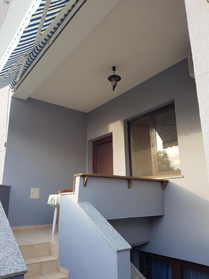 Apartmani Krajnovic Фажана Екстер'єр фото