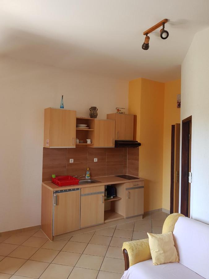Apartmani Krajnovic Фажана Екстер'єр фото