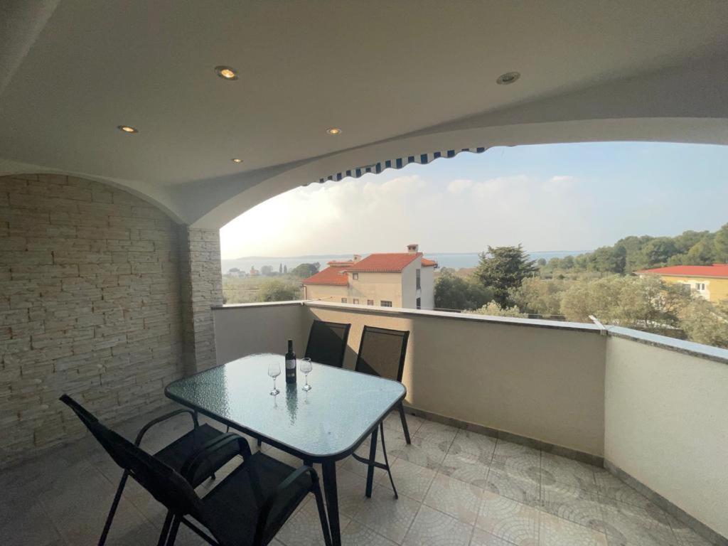 Apartmani Krajnovic Фажана Екстер'єр фото