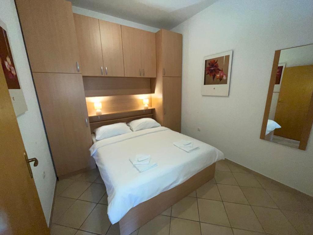 Apartmani Krajnovic Фажана Екстер'єр фото